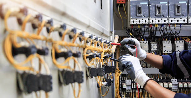 Professional Electrician technician working in Dalton, GA